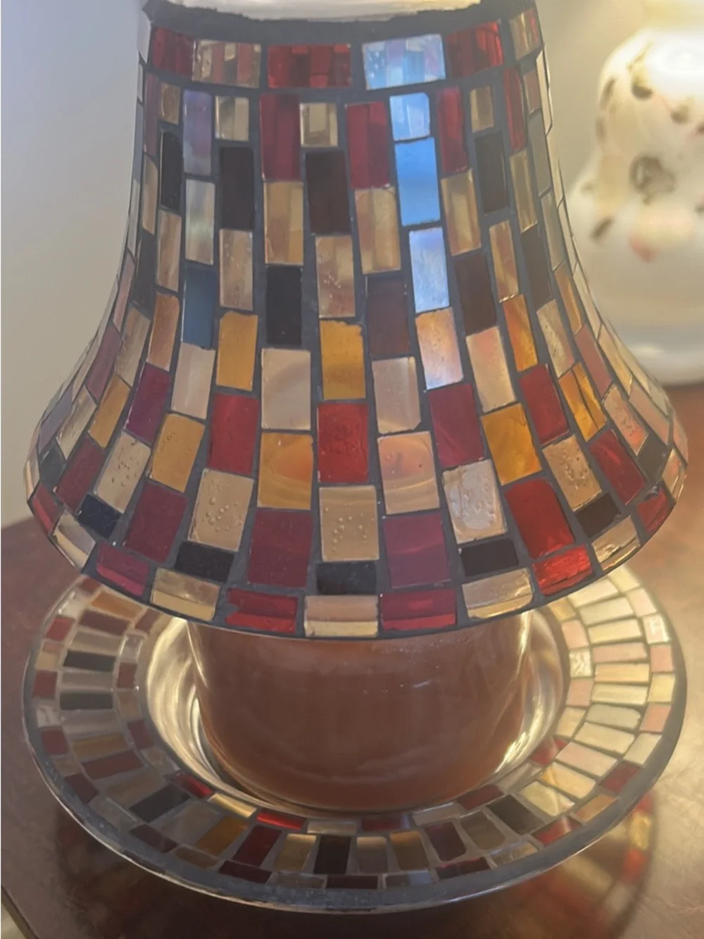 Decorative Mosaic Table Lamp Shade in Red and Gold